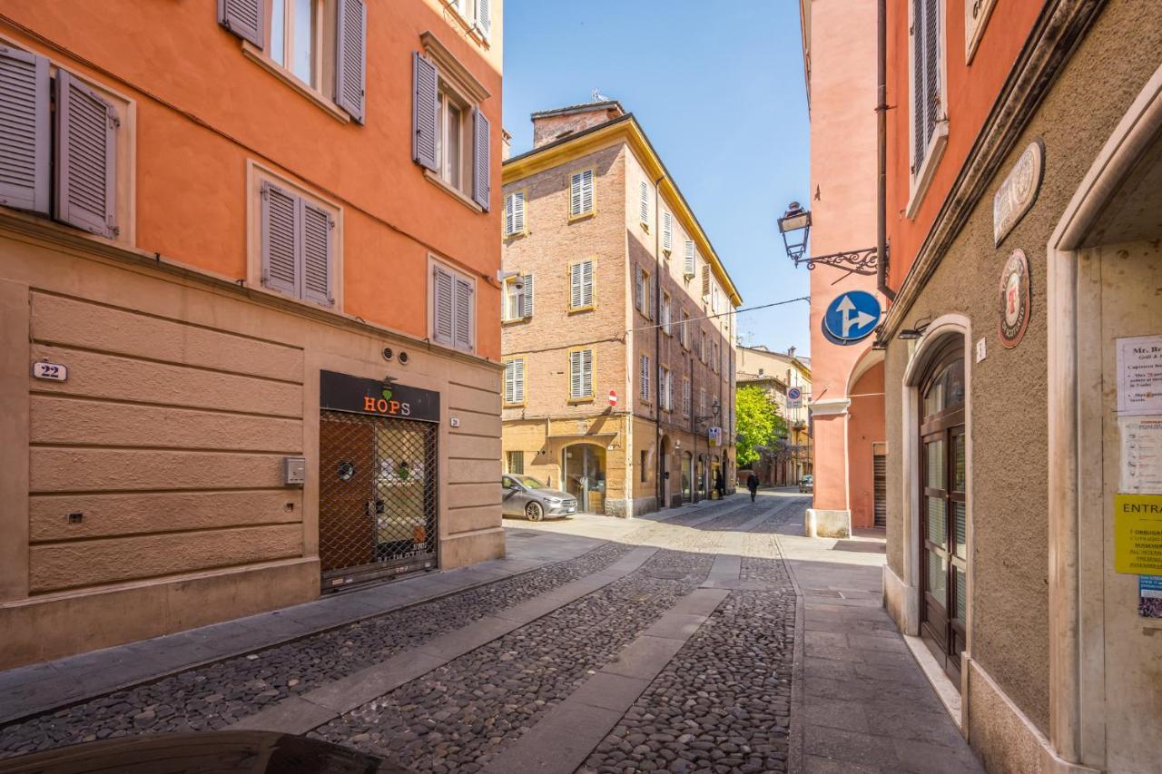 Emilia Suite Urban Modena Ngoại thất bức ảnh